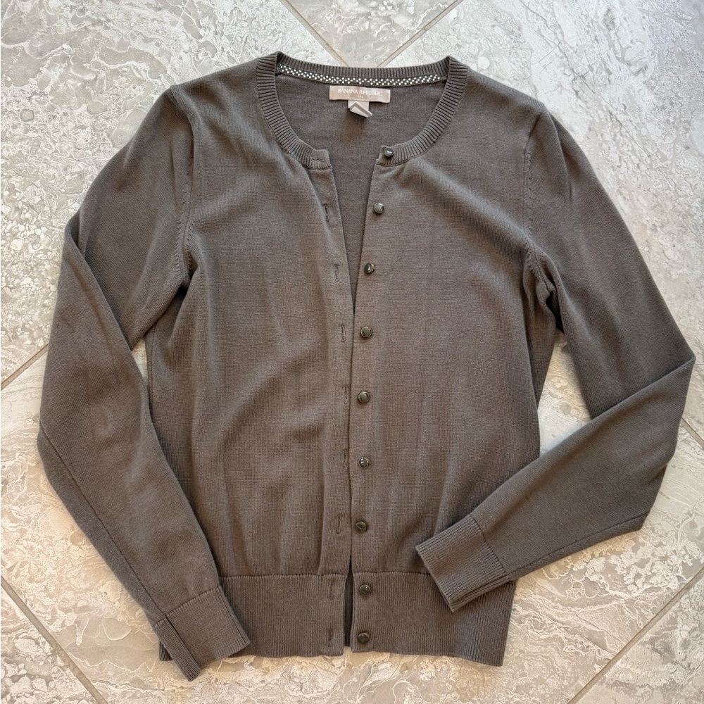 Banana Republic Taupe Button-Up Crewneck Cardigan, size XS